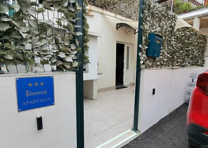 Center Apartment With Terrace And Free Parking